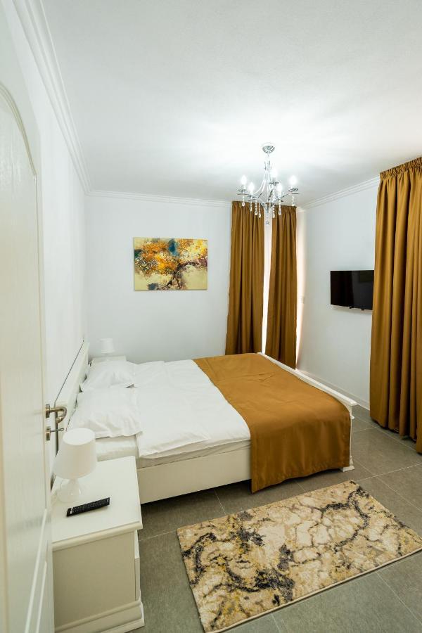 Armada Aparthotel Alba Iulia Exterior photo