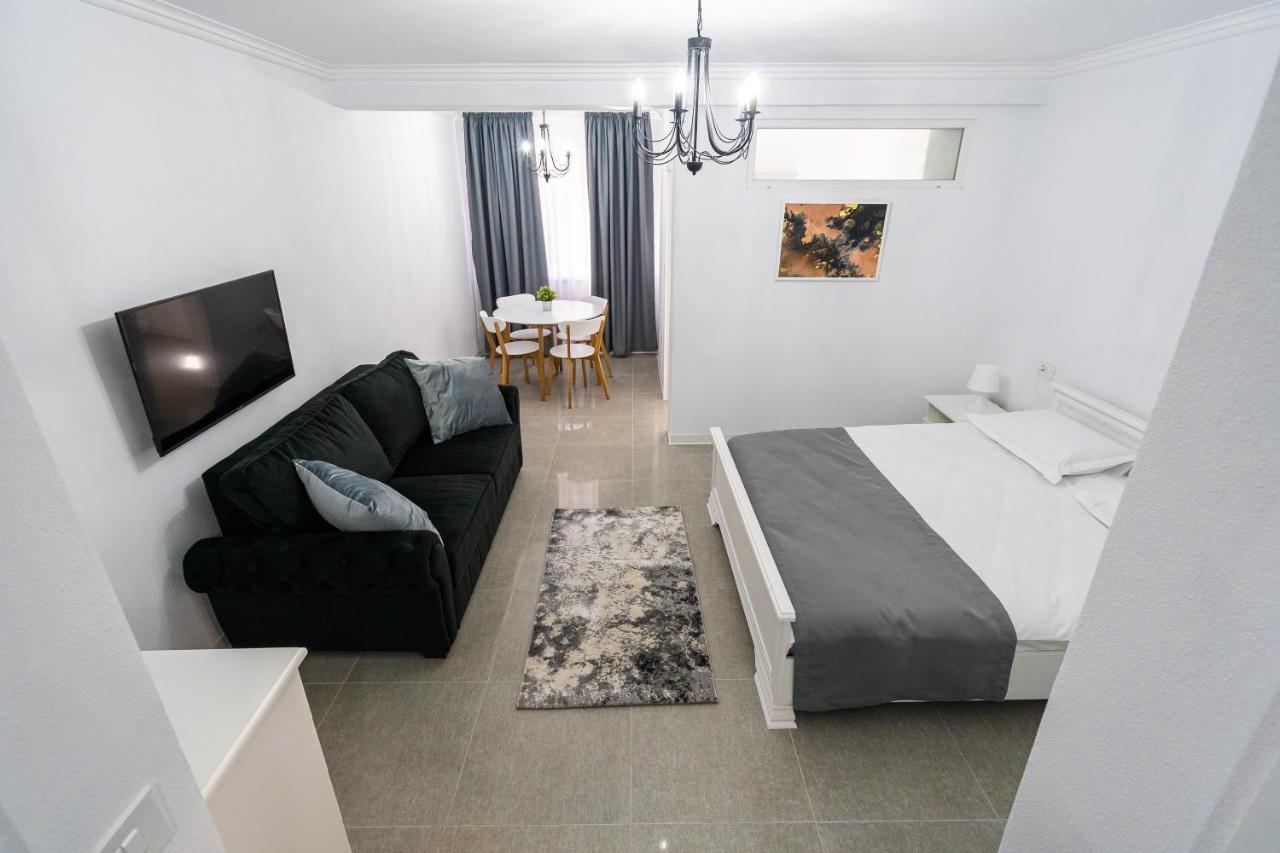 Armada Aparthotel Alba Iulia Exterior photo