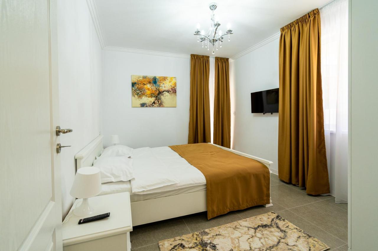 Armada Aparthotel Alba Iulia Exterior photo
