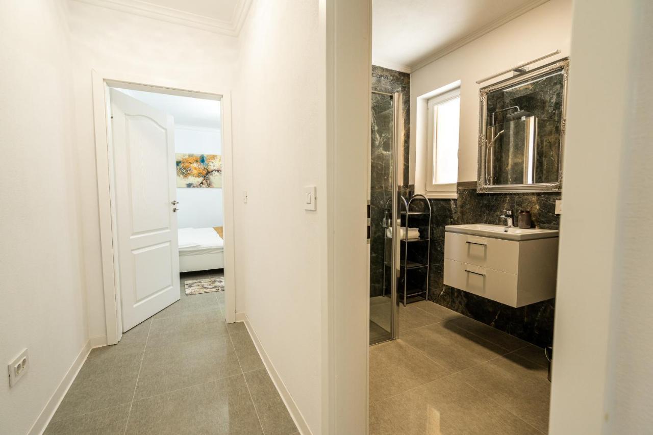 Armada Aparthotel Alba Iulia Exterior photo