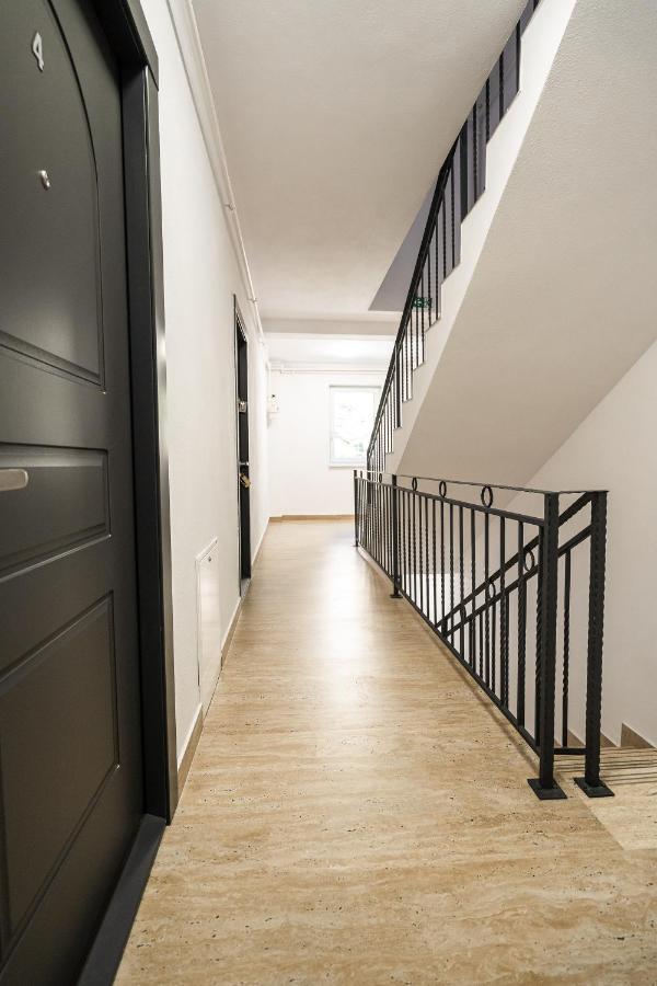 Armada Aparthotel Alba Iulia Exterior photo
